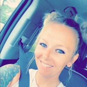 Meet your Posher, Ashleigh